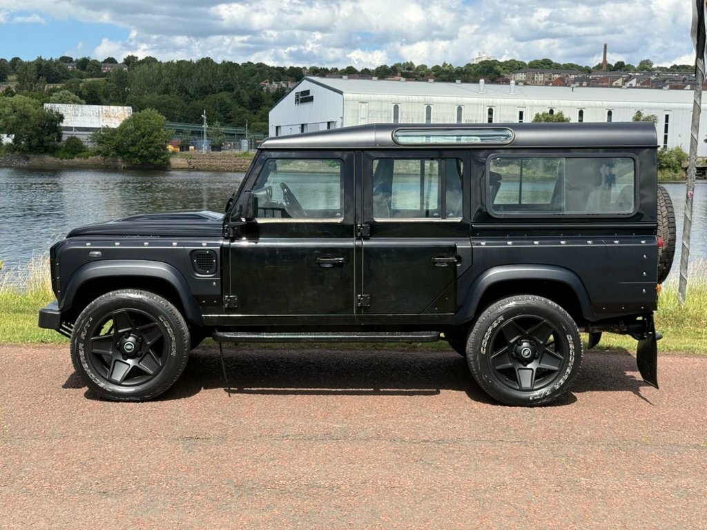Land Rover Defender 2.2 Td Hard Top Xs 122 Bhp Silver #29