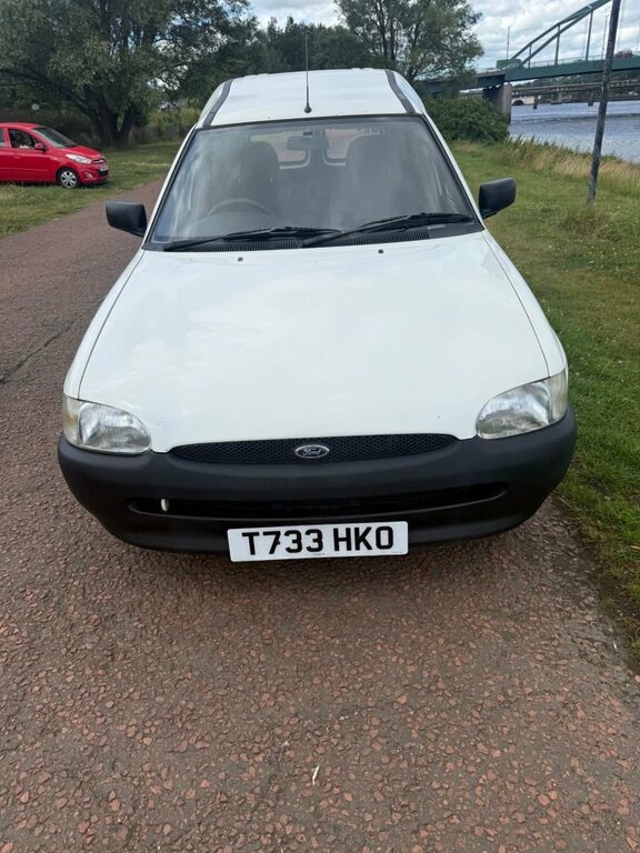 Ford Escort 1.8L 55 White #5