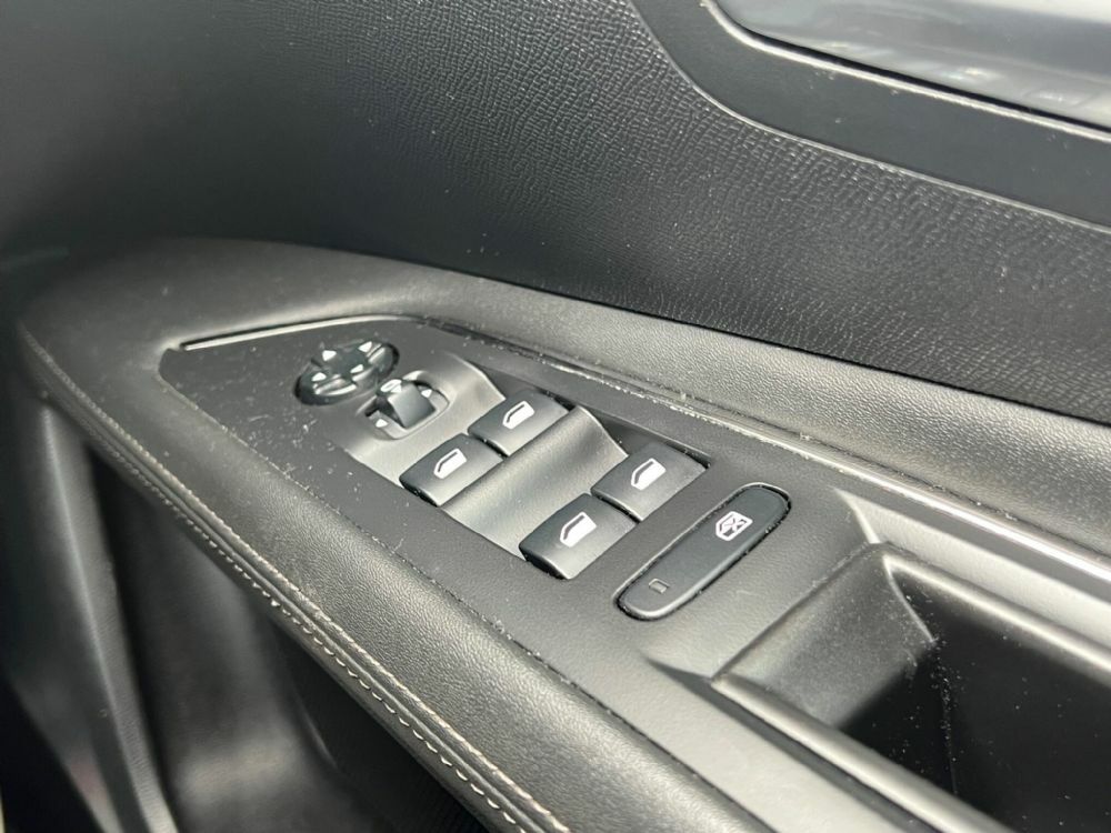 Peugeot 3008 1.2 Puretech Allure Eat8 Red #13