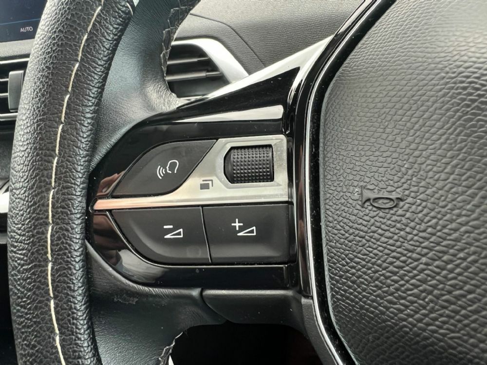 Peugeot 3008 1.2 Puretech Allure Eat8 Red #11