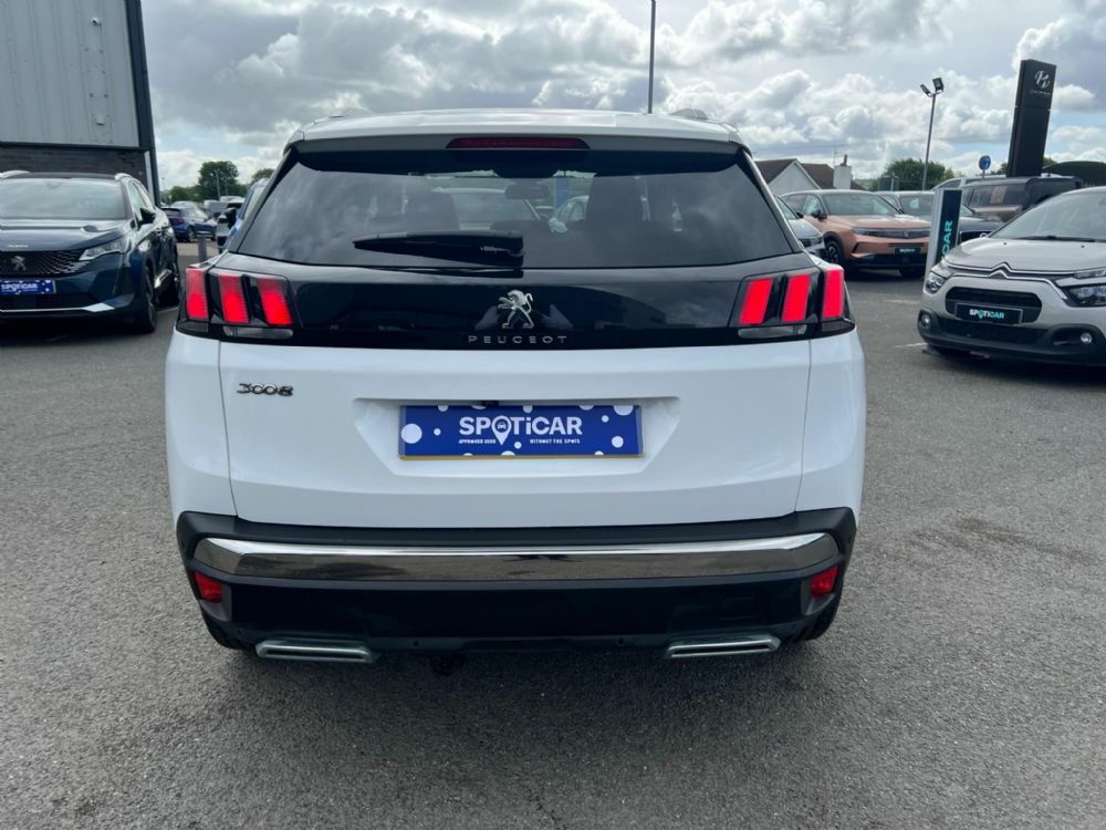 Peugeot 3008 1.2 Puretech Allure Euro 6 S S White #4