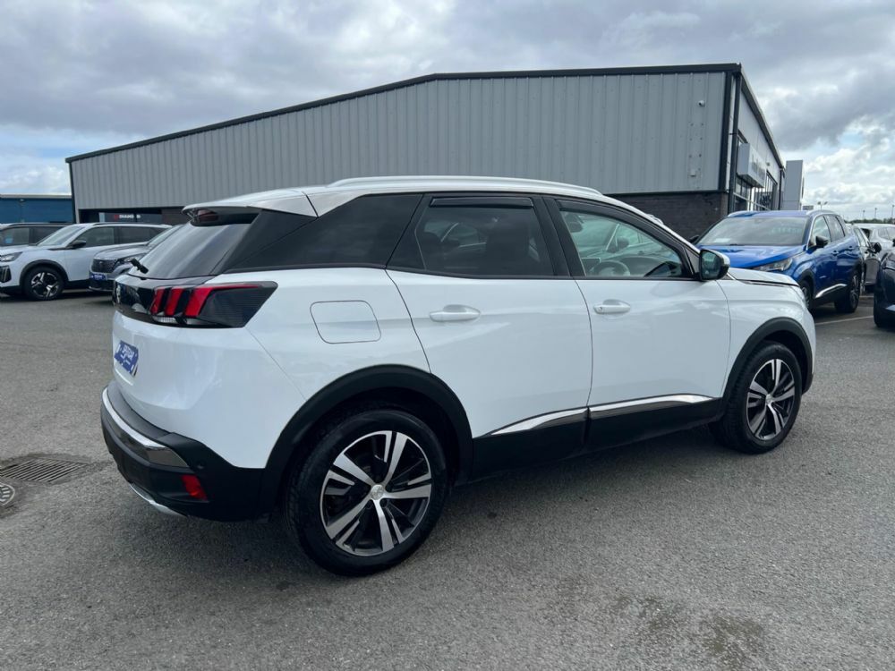 Peugeot 3008 1.2 Puretech Allure Euro 6 S S White #3