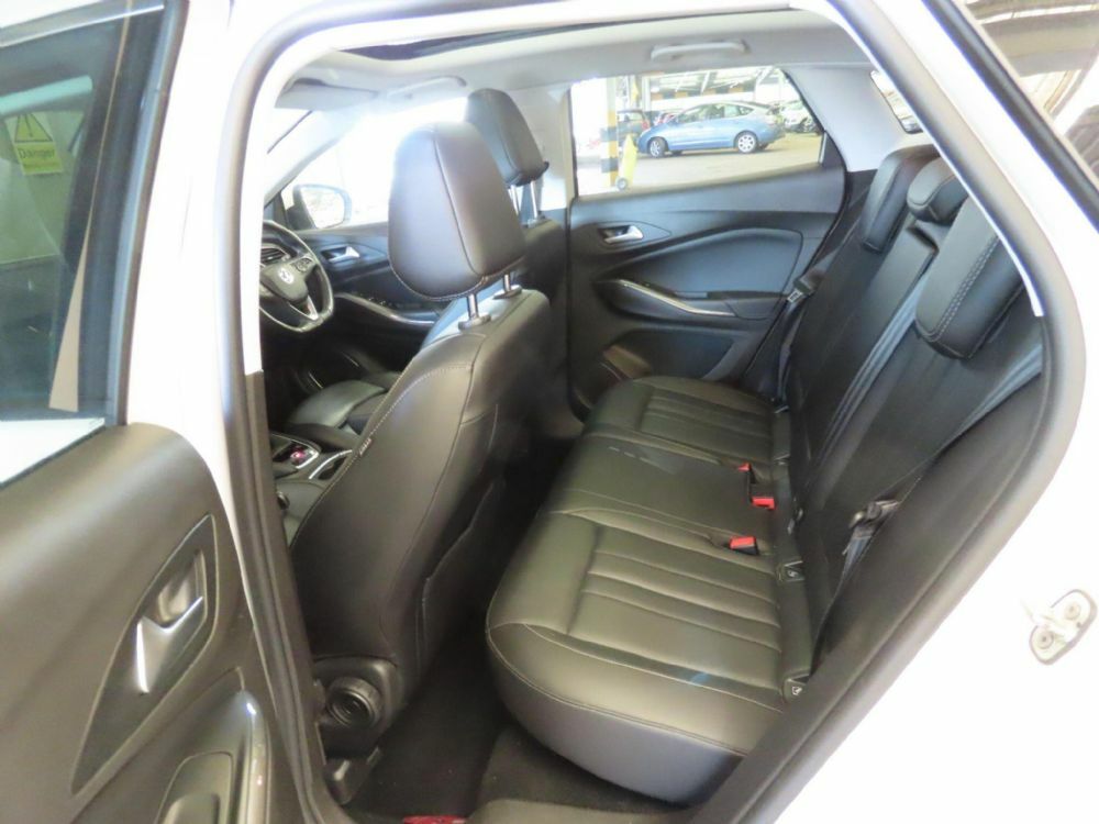 Vauxhall Grandland X Hatchback Black #8