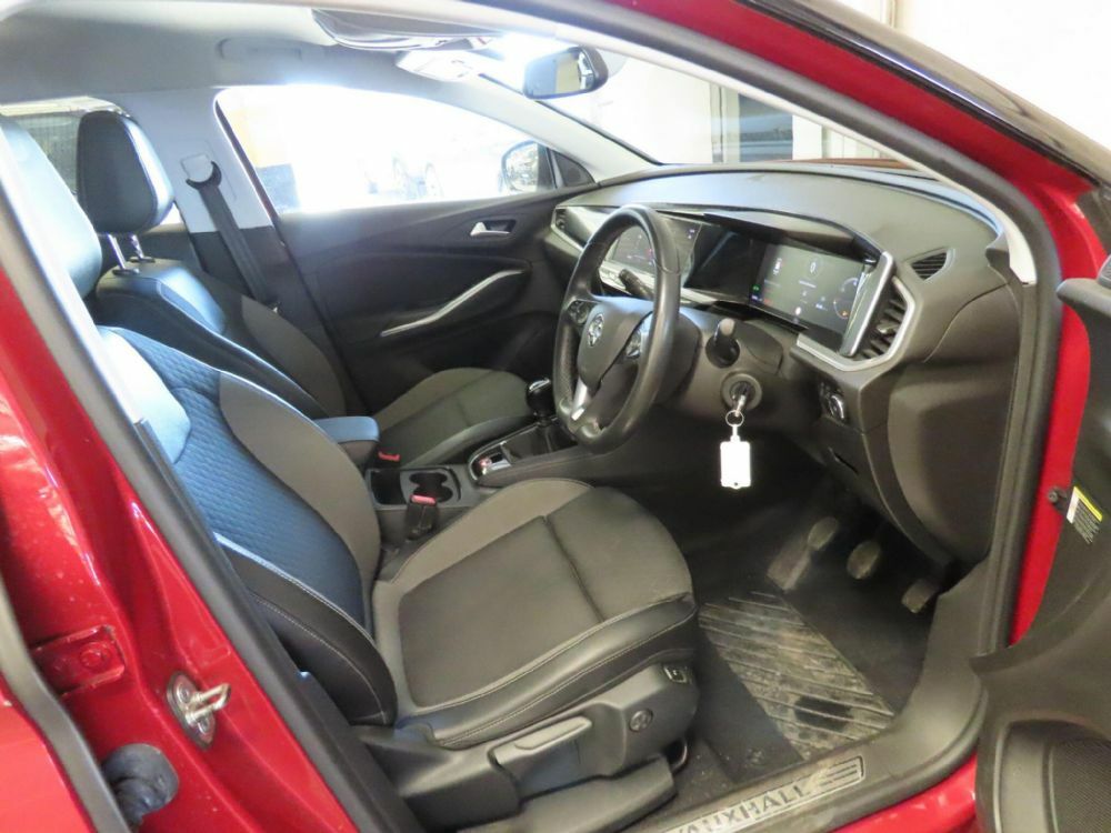 Vauxhall Grandland Ultimate White #7