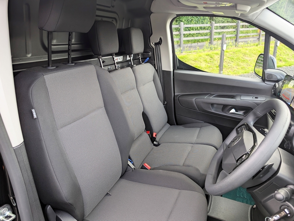 Citroen Berlingo 1.5Bhdi 130Hp Driver AD3645 Black #4