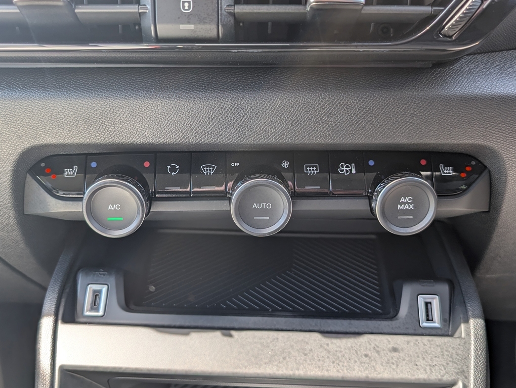 Citroen C4 1.2 Hybrid Max Hatchback Hybrid E-dsc E  #30