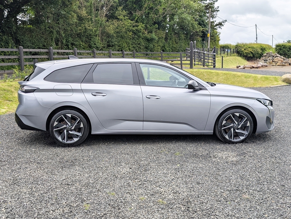 Peugeot 308 SW 1.2L Active Premium Black #7