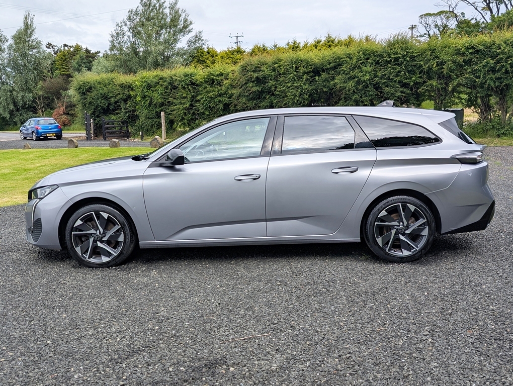 Peugeot 308 SW 1.2L Active Premium Black #8