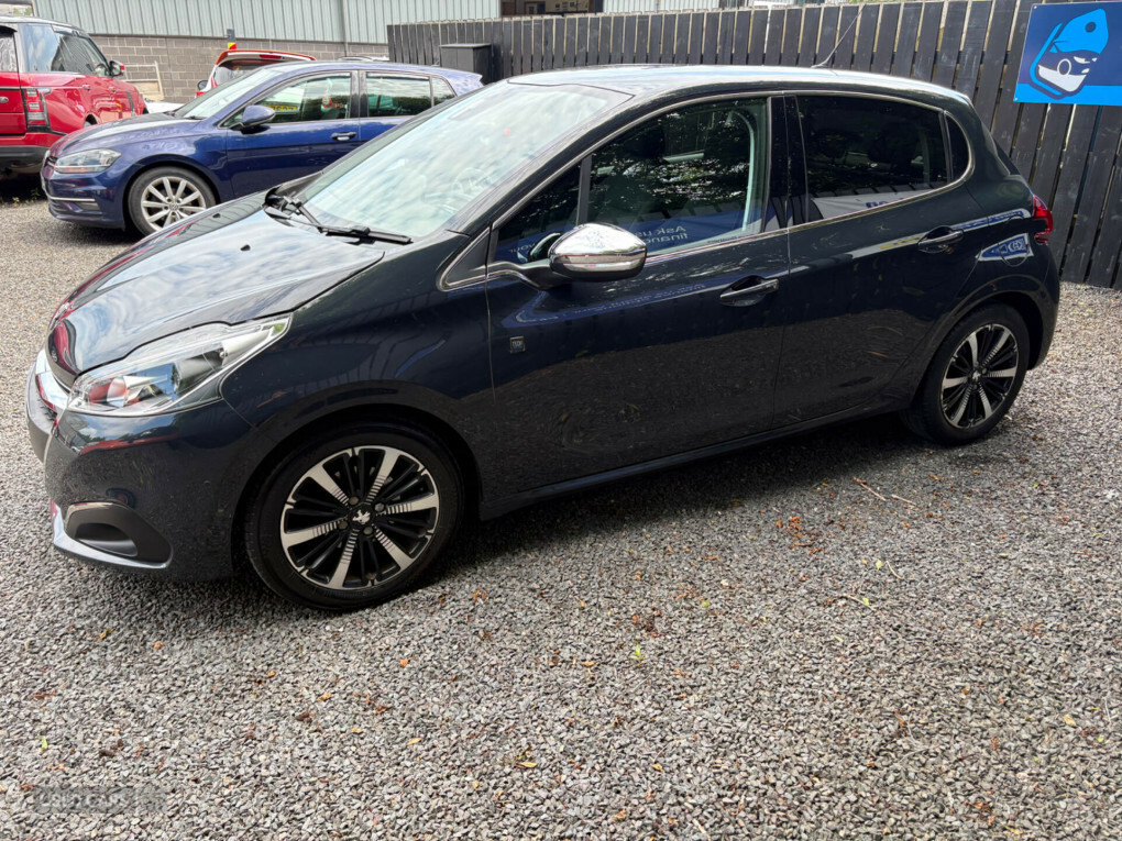 Peugeot 208 1.2 Puretech 110 Tech Edition Eat6 KV19VHJ Grey #4