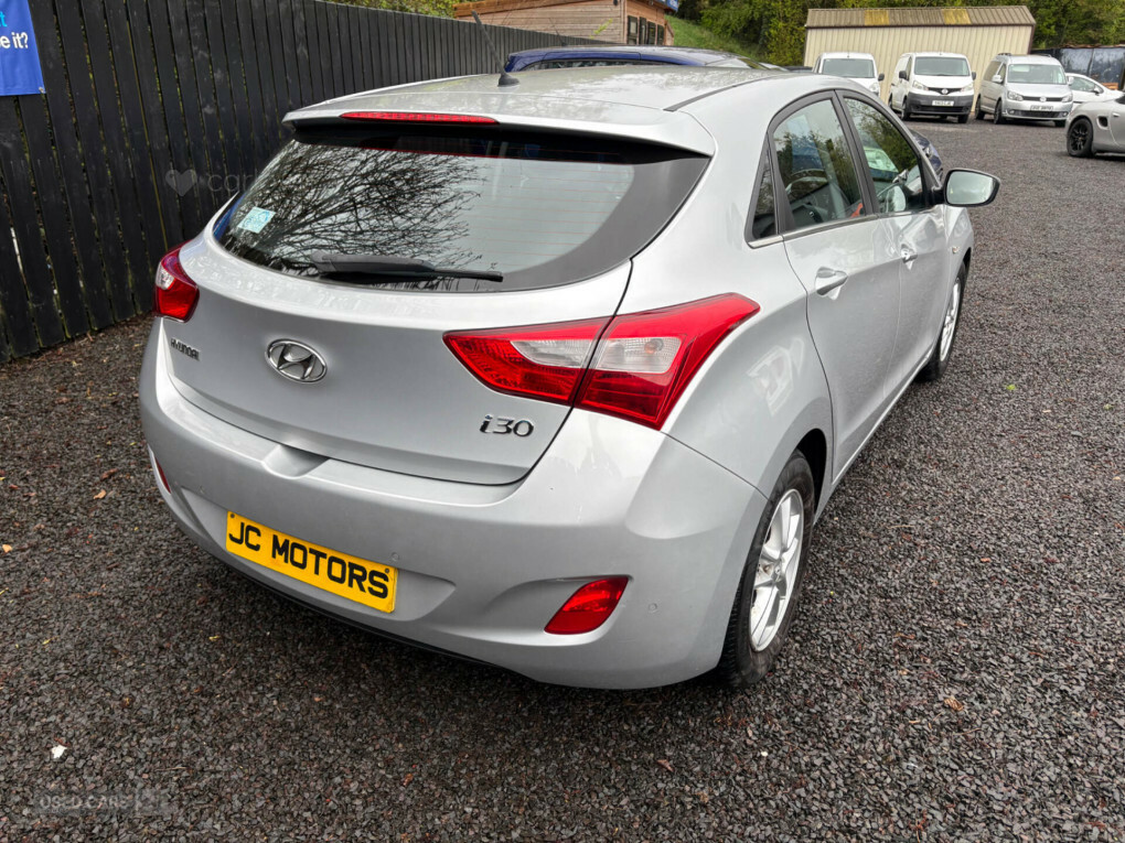 Hyundai I30 1.6 Crdi Blue Drive Se  #3