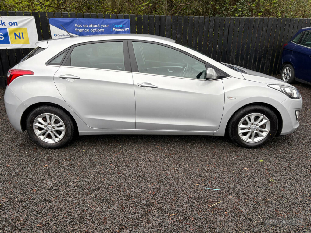 Hyundai I30 1.6 Crdi Blue Drive Se  #4