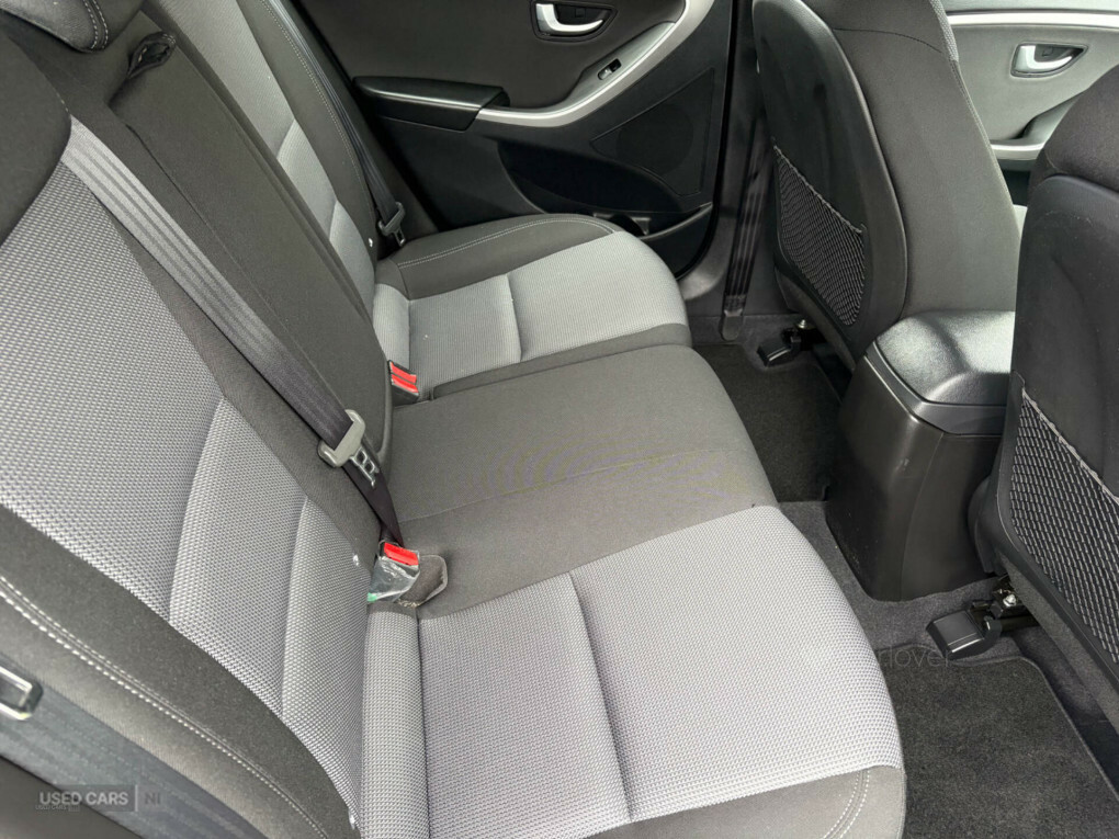 Hyundai I30 1.6 Crdi Blue Drive Se  #5