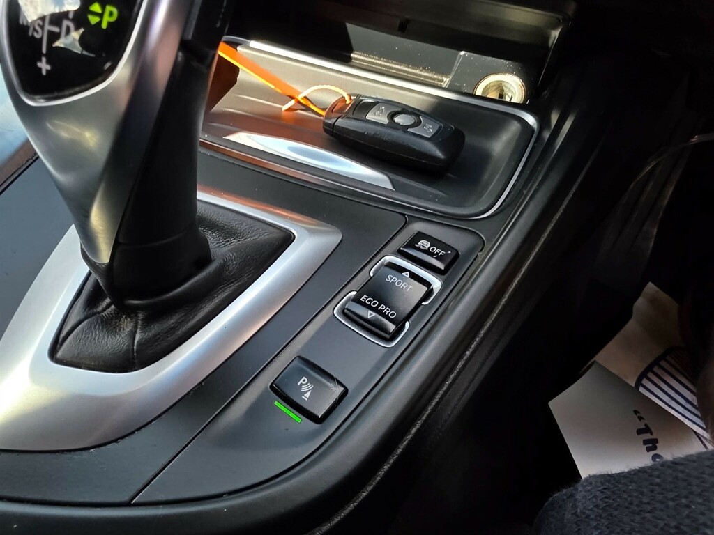 BMW 3 Series 320D Efficientdynamics Black #26
