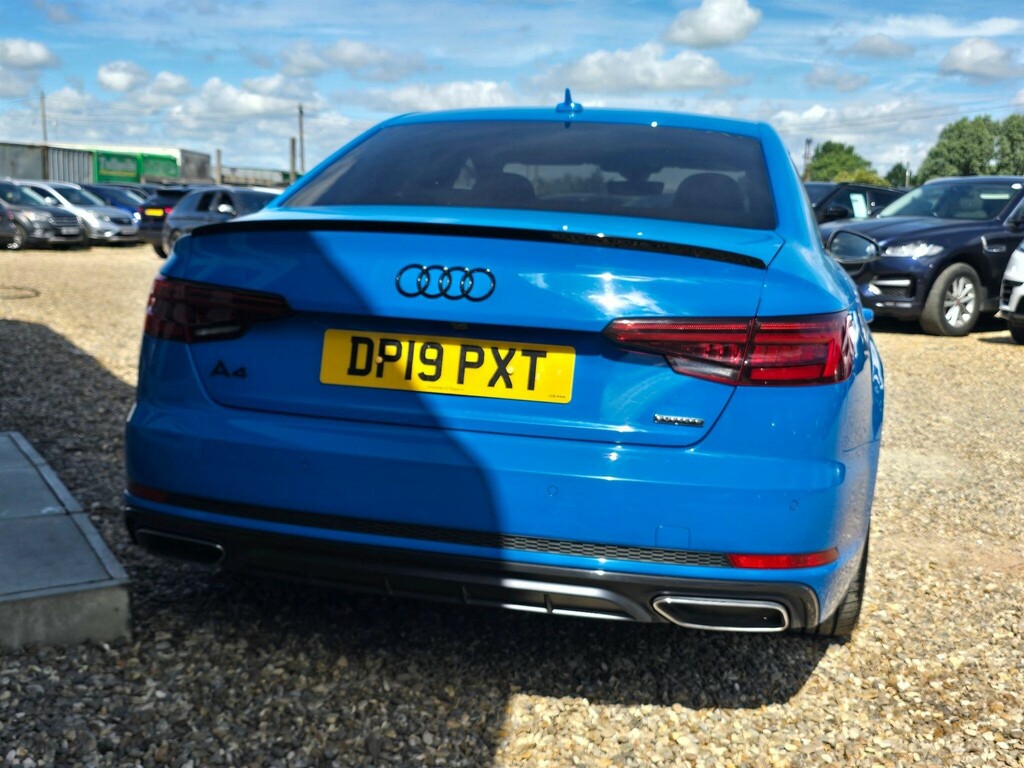 Audi A4 2.0 Tdi 40 Black Edition S Tronic Quattro Euro 6 Blue #4