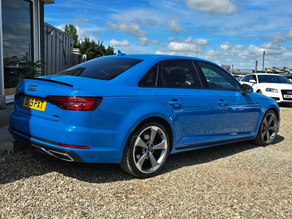 Audi A4 2.0 Tdi 40 Black Edition S Tronic Quattro Euro 6 Blue #3