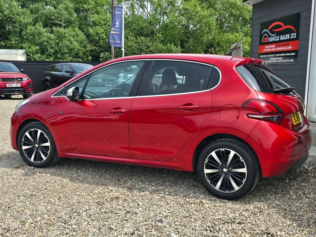 Peugeot 208 1.2 Puretech 82 Tech Edition Start Stop White #10
