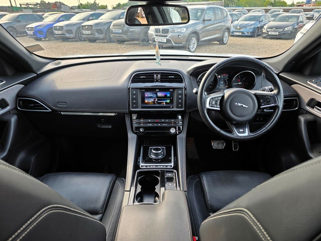 Jaguar F-Pace 2.0 D180 Portfolio Suv Awd Euro 6 Red #23