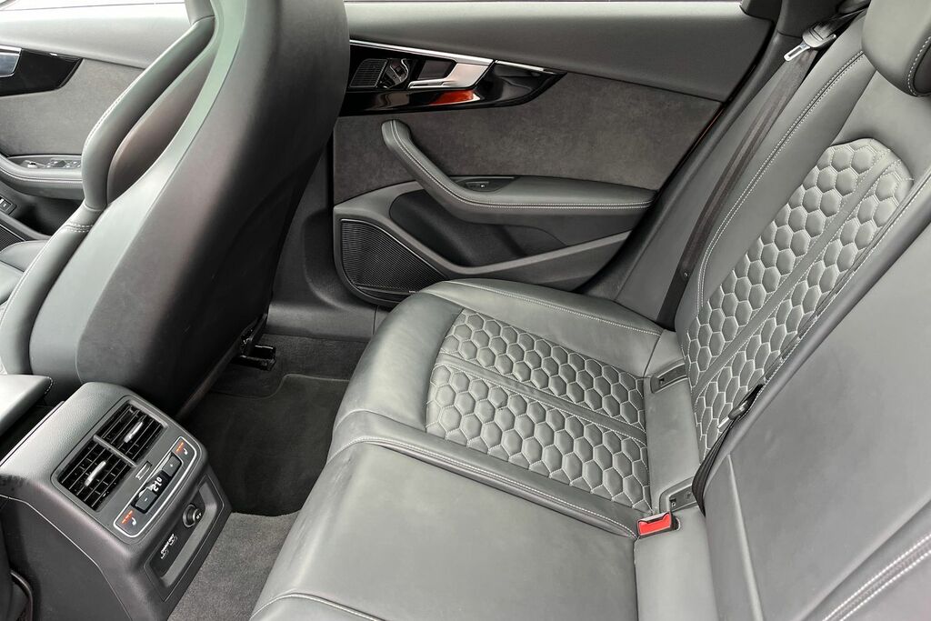 Audi RS4 Avant Rs 4 Avant Competition 450 Ps Tiptronic Black #47