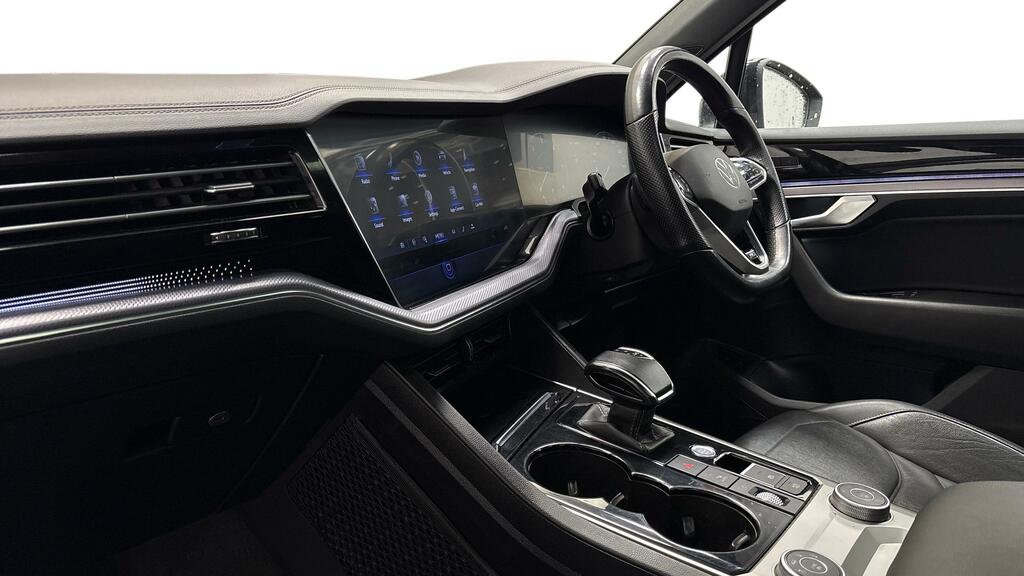 Volkswagen Touareg 3.0 Tdi V6 Black Edition Tiptronic 4Motion Euro 6  #2