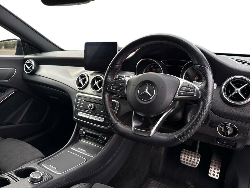Mercedes-Benz CLA Class 1.3L Cla 200 Amg Line 161 Bhp White #6