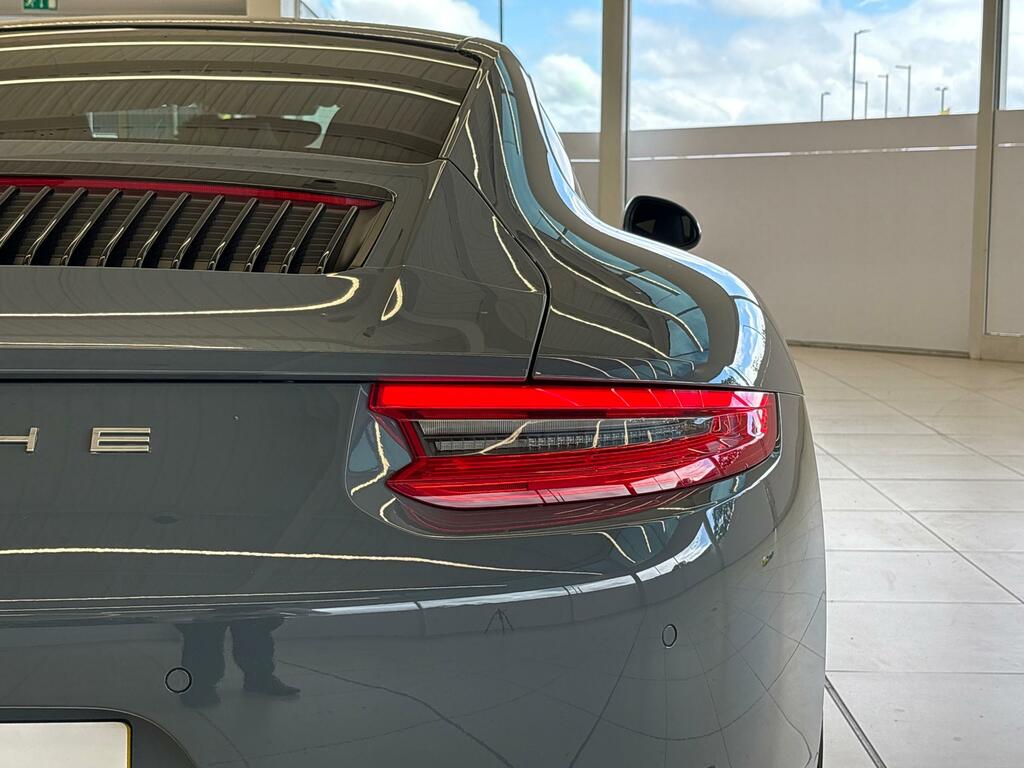 Porsche 911 Gts Pdk Red #12