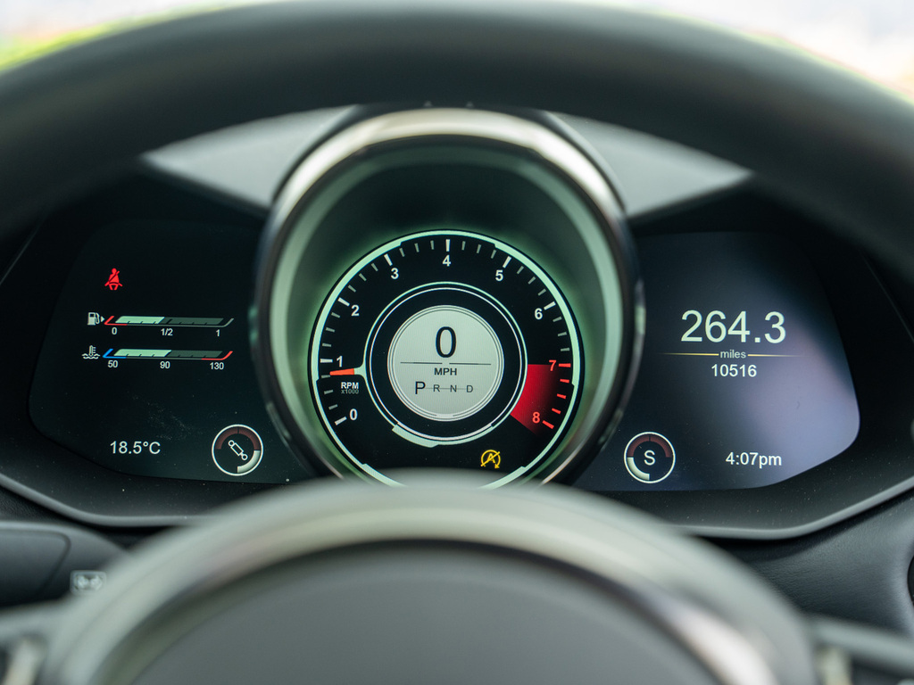 Aston Martin Vantage Zf 8 Speed Red #6