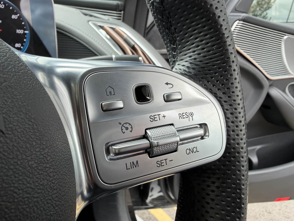Mercedes-Benz EQC Eqc 400 80Kwh Amg Line Premium Plus Suv Elec Grey #26