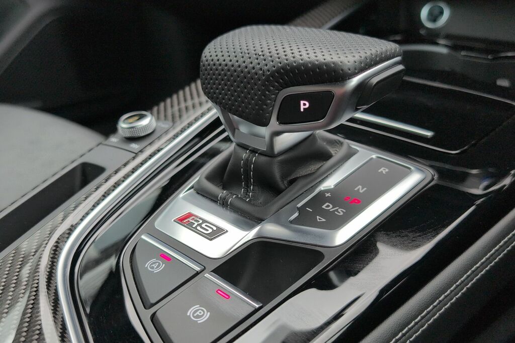 Audi RS4 Avant Rs 4 Avant Carbon Black 450 Ps Tiptronic Black #25