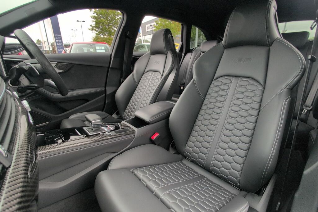 Audi RS4 Avant Rs 4 Avant Carbon Black 450 Ps Tiptronic Black #21