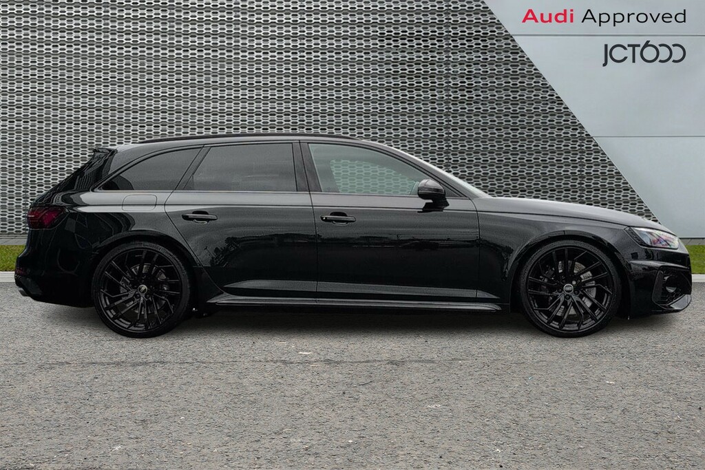 Audi RS4 Avant Rs 4 Avant Carbon Black 450 Ps Tiptronic Black #4