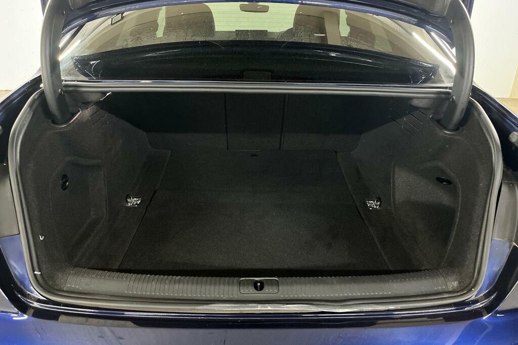 Audi A4 Tdi Black Edition Black #12