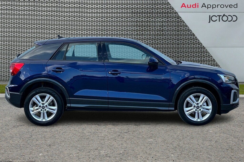 Audi Q2 35 Tfsi Black Edition S Tronic Tech Pro Grey #4