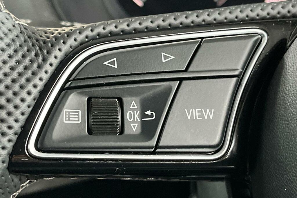 Audi Q2 35 Tfsi Black Edition Black #16