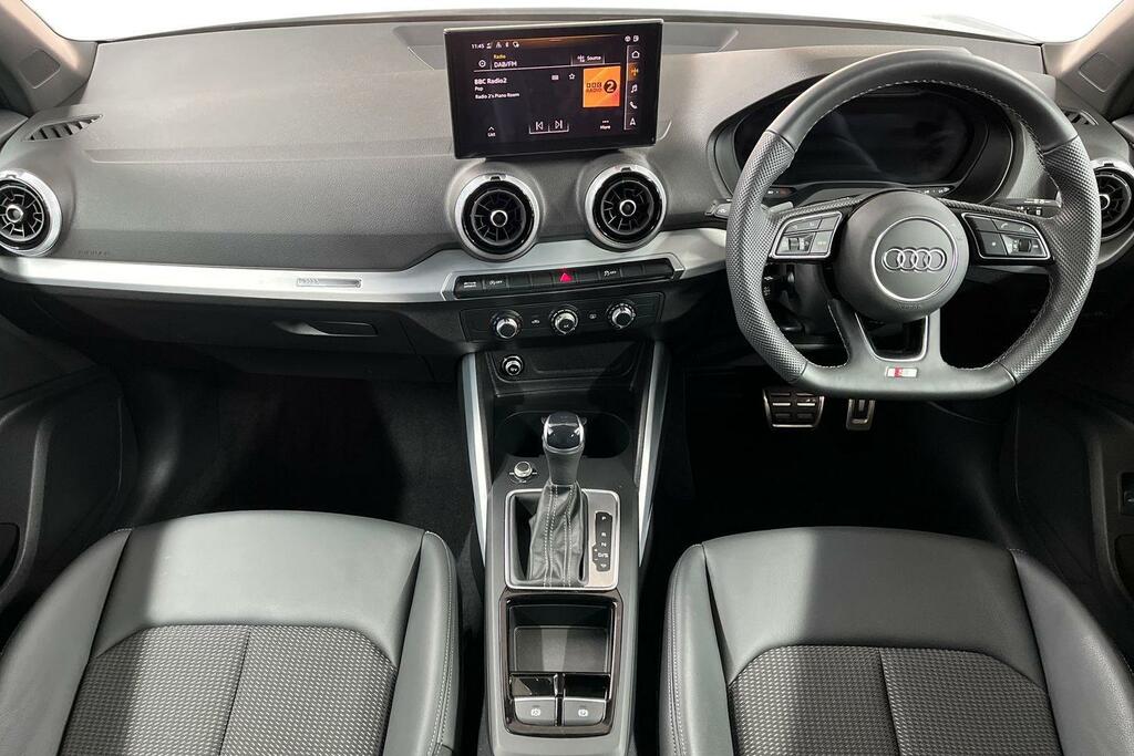 Audi Q2 35 Tfsi Black Edition Black #10