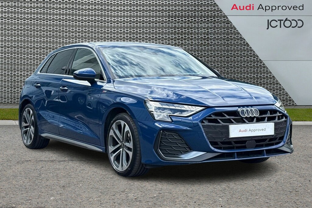 Audi A3 1.5 Tfsi 150 Black Ed S Tronic Tech Pack Green #1