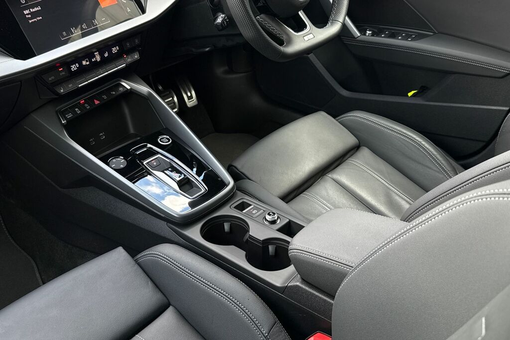 Audi A3 1.5 Tfsi 150 Black Ed S Tronic Tech Pack Green #25