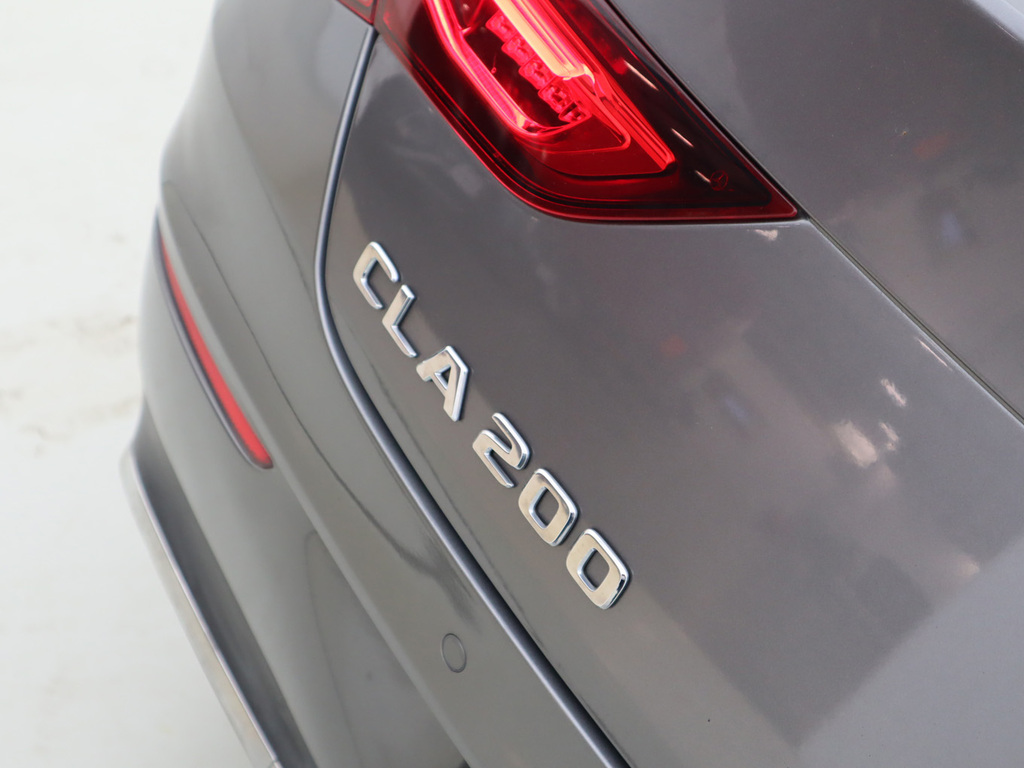 Mercedes-Benz CLA Class 200 Amg Line Premium Plus Tip White #23
