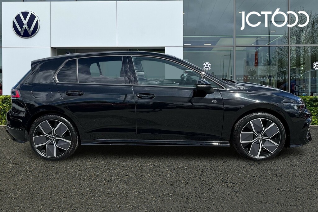 Volkswagen Golf 1.5 Tsi Life Black #4