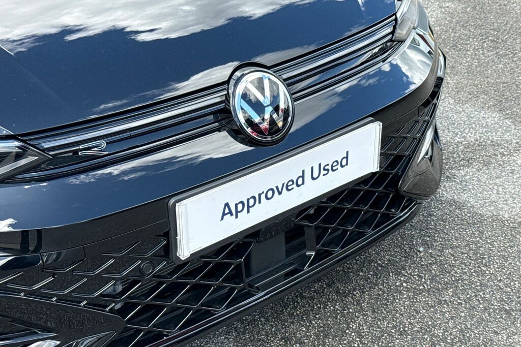 Volkswagen Golf 1.5 Tsi Life Black #50