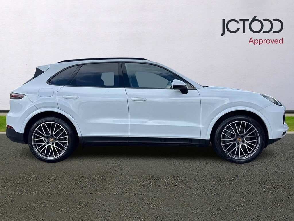Porsche Cayenne 2018 18 Porsche Cayenne Platinum Edition Black #4