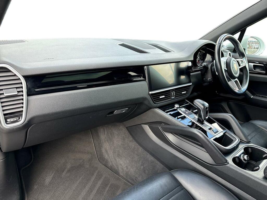 Porsche Cayenne 2018 18 Porsche Cayenne Platinum Edition Black #2