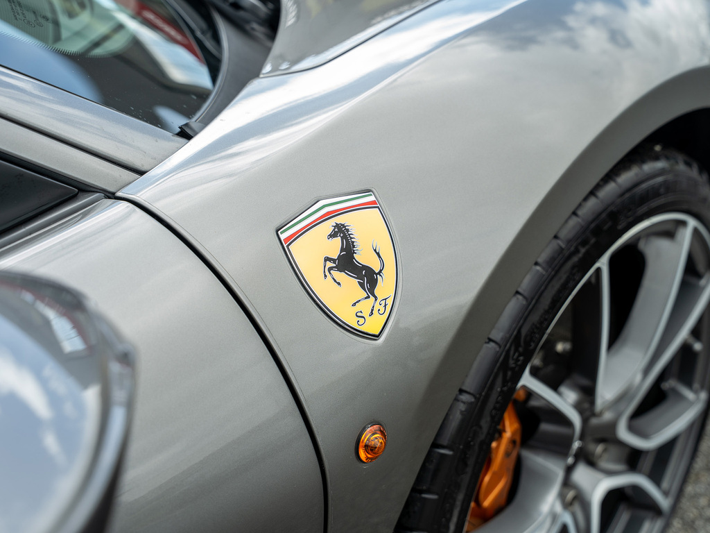 Ferrari 488 Spider Blue #11