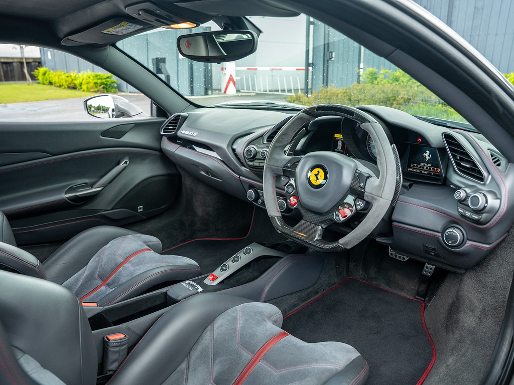 Ferrari 488 Spider Blue #30