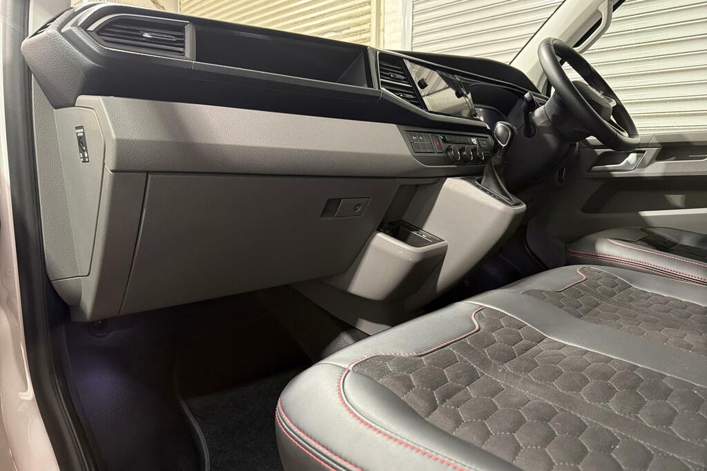 Volkswagen Transporter Sportline T32 Panel Van Sportline Swb 204 Ps 2.0 Tdi 7Sp Dsg White #30