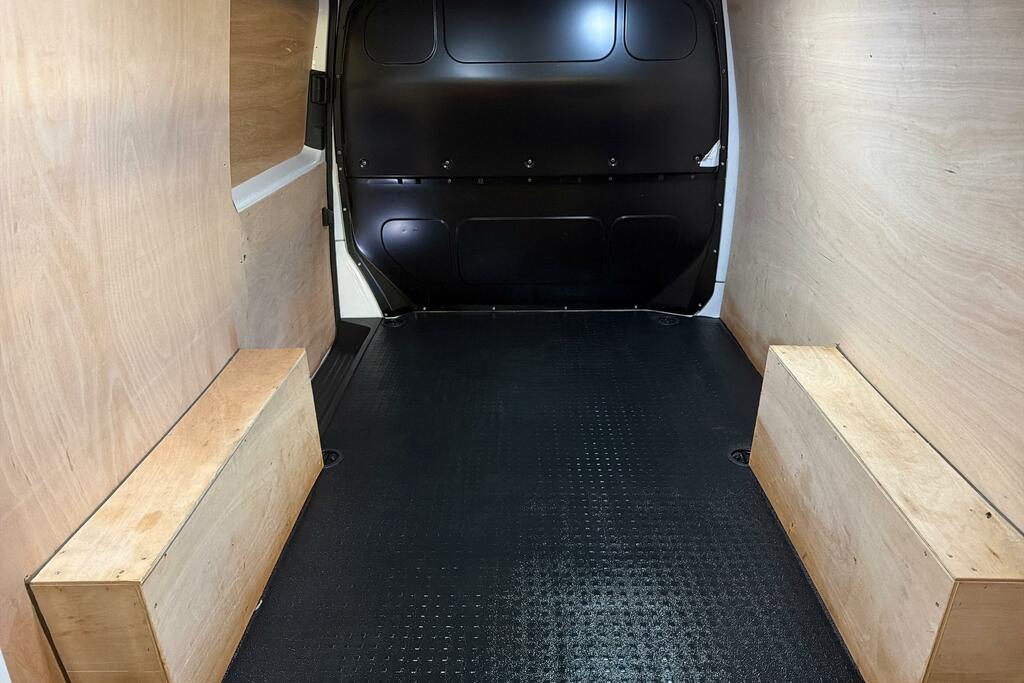 Volkswagen Transporter Sportline T32 Panel Van Sportline Swb 204 Ps 2.0 Tdi 7Sp Dsg White #12