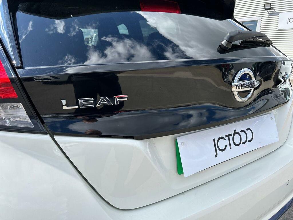 Nissan Leaf Tekna Blue #33