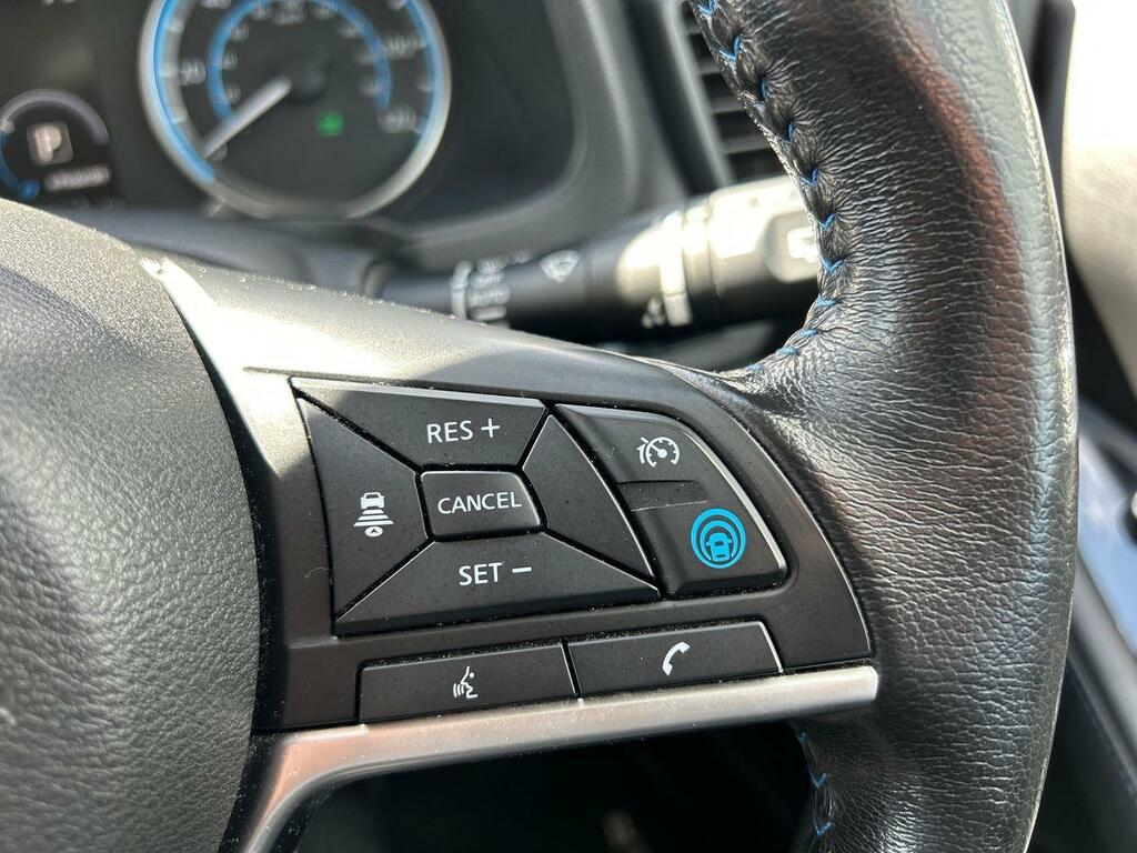 Nissan Leaf Tekna Blue #17