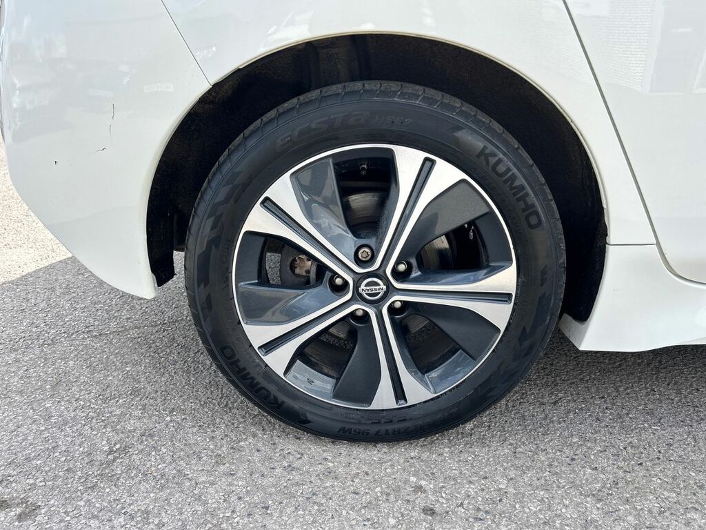 Nissan Leaf Tekna Blue #41