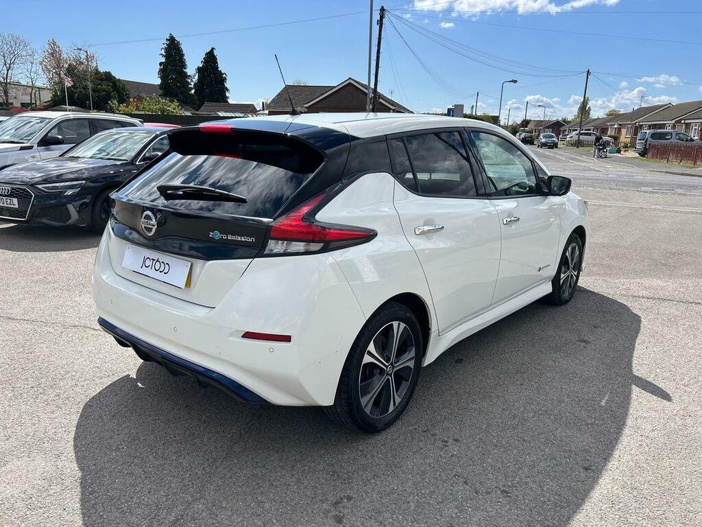 Nissan Leaf Tekna Blue #37