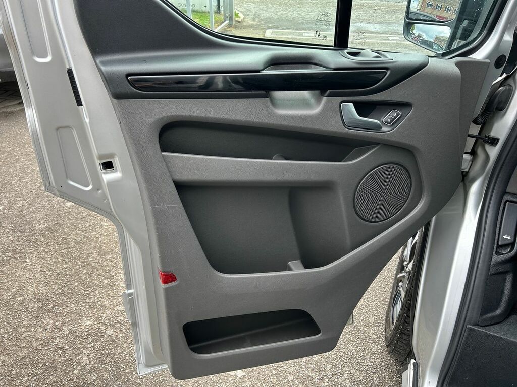 Ford Transit Custom 2.0 280 Ecoblue Limited Panel Van Manua White #40